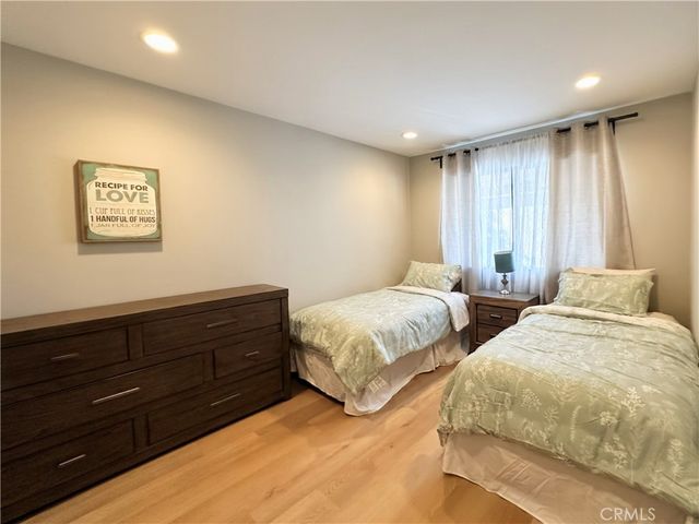 26 Belmonte, Irvine, CA 92620