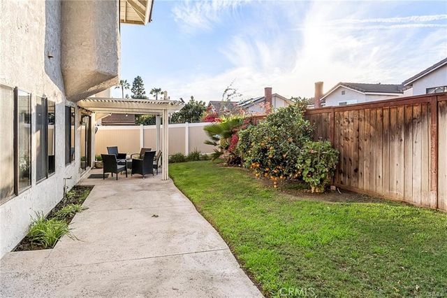 26 Belmonte, Irvine, CA 92620