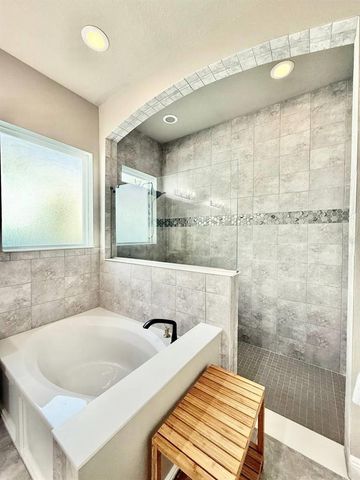 6414 SALT CREEK AVENUE, Apollo Beach, FL 33572