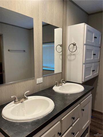 2842 Mesa Verde Drive, Weslaco, TX 78596