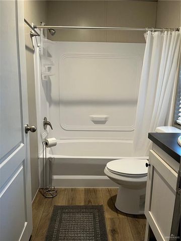 2842 Mesa Verde Drive, Weslaco, TX 78596