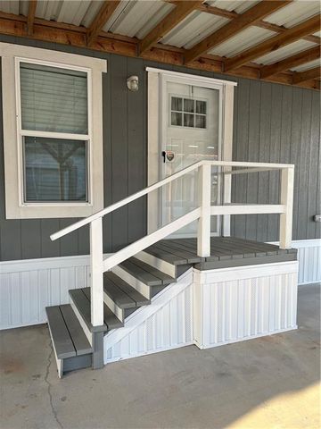 2842 Mesa Verde Drive, Weslaco, TX 78596