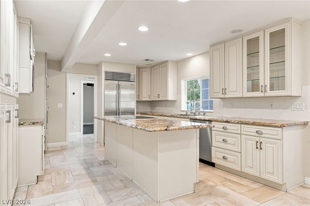 2252 Buckingham Court, Henderson, NV 89074