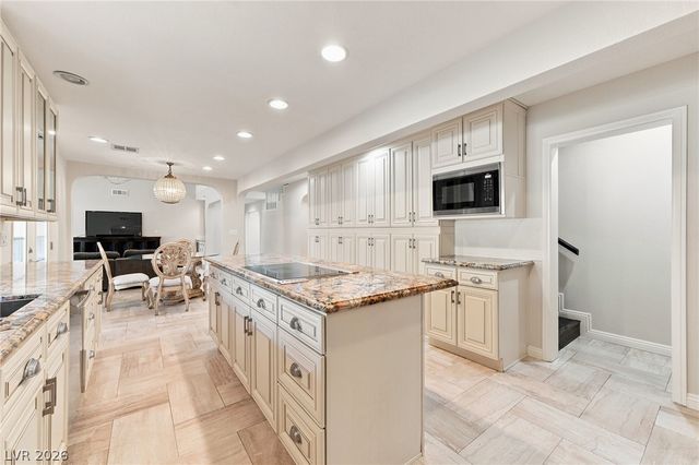 2252 Buckingham Court, Henderson, NV 89074