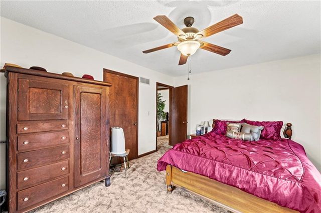 314 NE 550th Road, Warrensburg, MO 64093