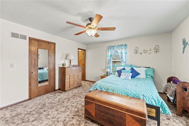 314 NE 550th Road, Warrensburg, MO 64093