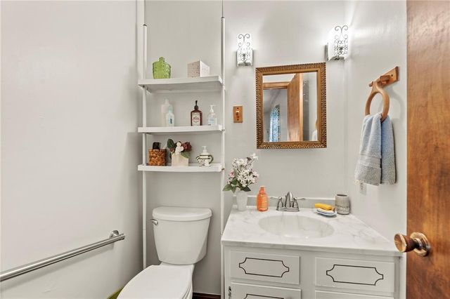 314 NE 550th Road, Warrensburg, MO 64093