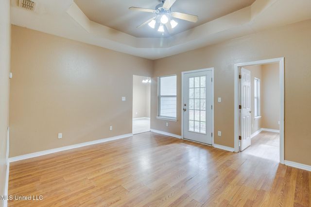 6085 W Bolivar Street, Bay Saint Louis, MS 39520