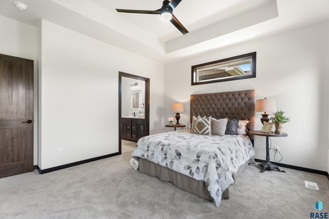 1113 S Foss Ave Avenue, Sioux Falls, SD 57110