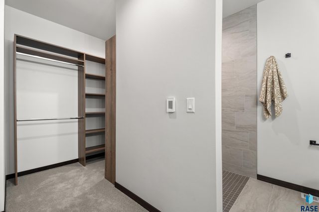 1113 S Foss Ave Avenue, Sioux Falls, SD 57110