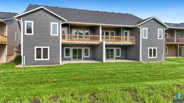 1113 S Foss Ave Avenue, Sioux Falls, SD 57110