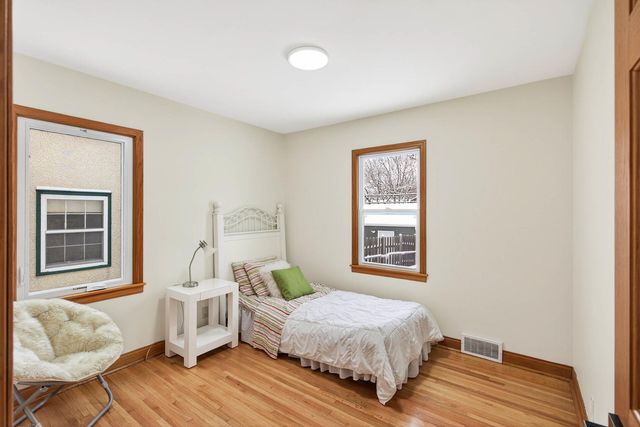 5513 24th Avenue S, Minneapolis, MN 55417