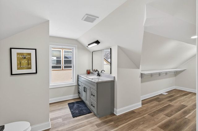 5513 24th Avenue S, Minneapolis, MN 55417