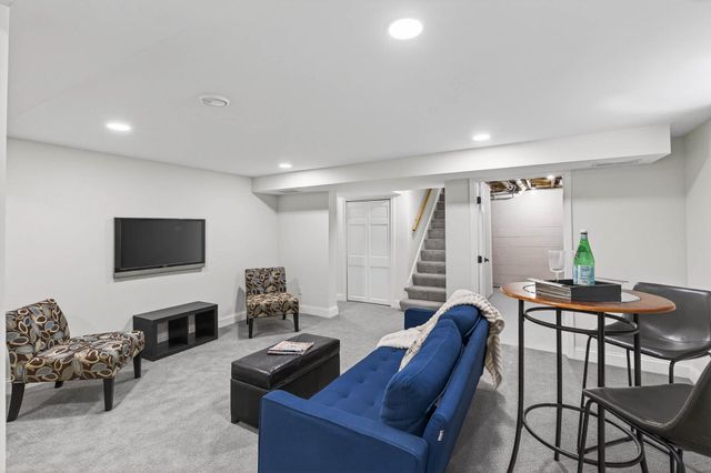 5513 24th Avenue S, Minneapolis, MN 55417