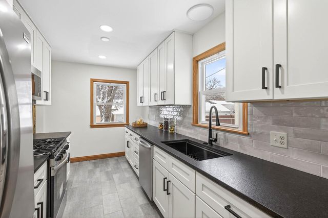 5513 24th Avenue S, Minneapolis, MN 55417