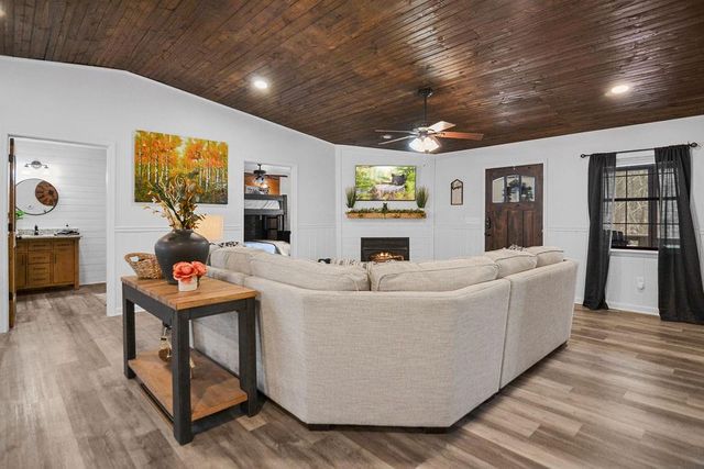 45 Wilderness Trail, Blue Ridge, GA 30513