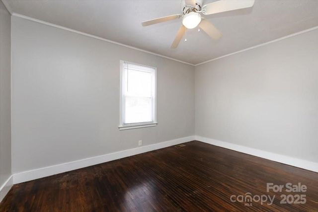 1027 Holland Avenue, Gastonia, NC 28052