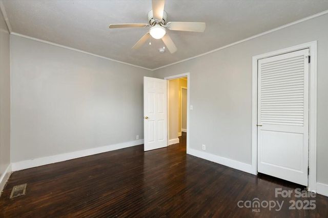 1027 Holland Avenue, Gastonia, NC 28052