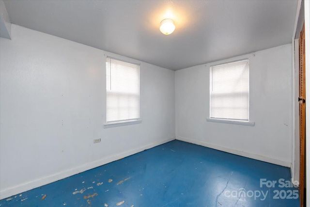 1027 Holland Avenue, Gastonia, NC 28052