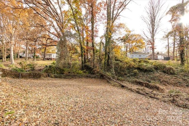 1027 Holland Avenue, Gastonia, NC 28052