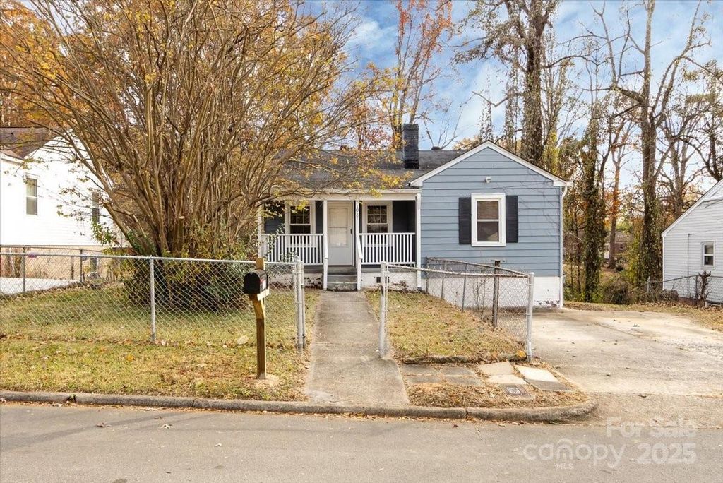 1027 Holland Avenue, Gastonia, NC 28052