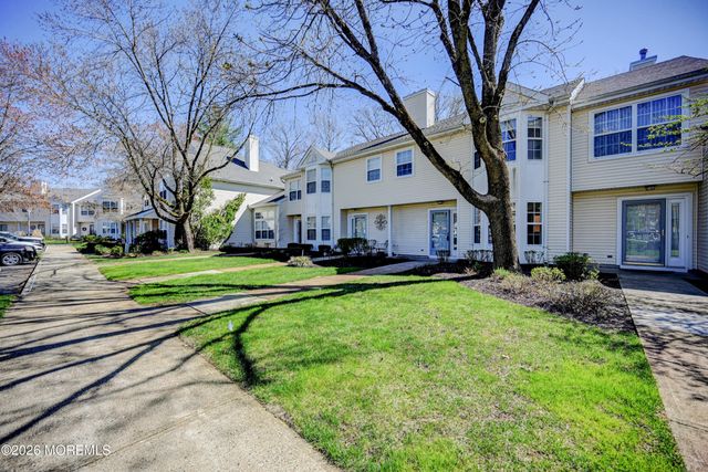 214 Paddington Court 6-4, Manalapan, NJ 07726