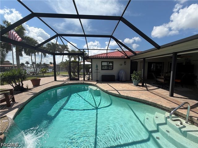 1957 SE 36th ST, Cape Coral, FL 33904