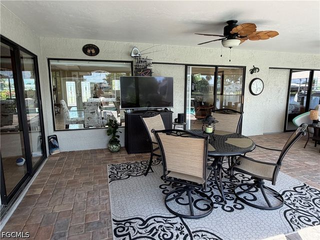 1957 SE 36th ST, Cape Coral, FL 33904