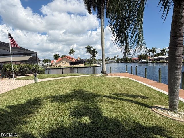 1957 SE 36th ST, Cape Coral, FL 33904