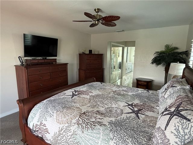 1957 SE 36th ST, Cape Coral, FL 33904