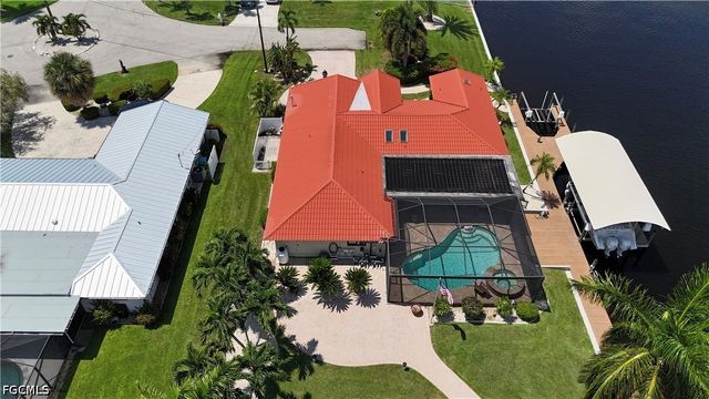 1957 SE 36th ST, Cape Coral, FL 33904