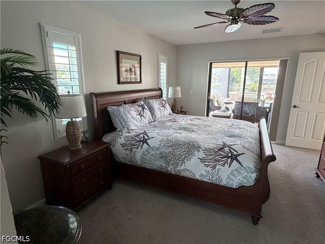 1957 SE 36th ST, Cape Coral, FL 33904