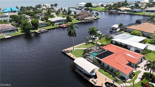 1957 SE 36th ST, Cape Coral, FL 33904