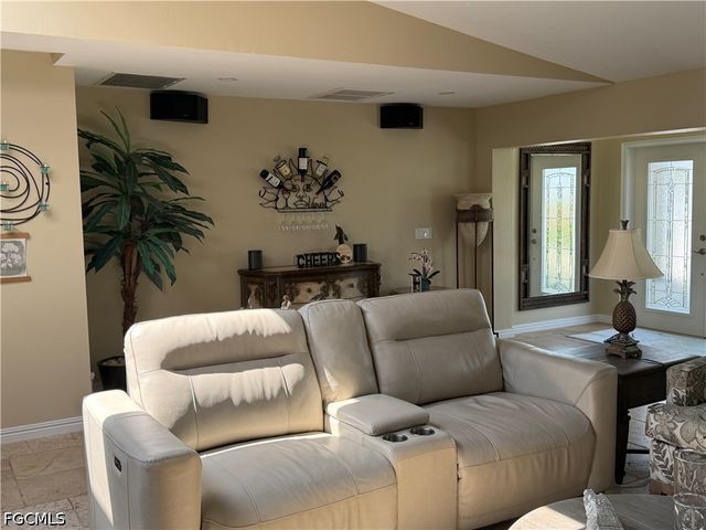 1957 SE 36th ST, Cape Coral, FL 33904