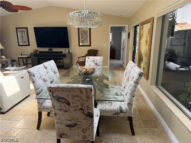 1957 SE 36th ST, Cape Coral, FL 33904
