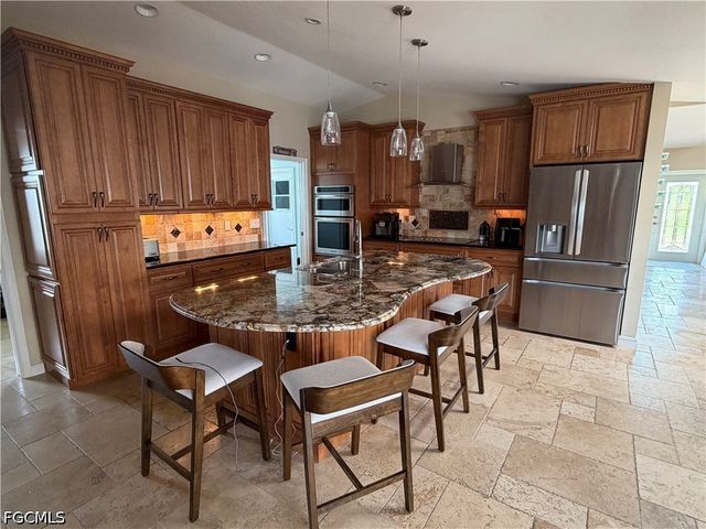 1957 SE 36th ST, Cape Coral, FL 33904