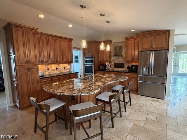 1957 SE 36th ST, Cape Coral, FL 33904