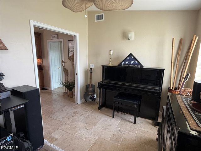 1957 SE 36th ST, Cape Coral, FL 33904