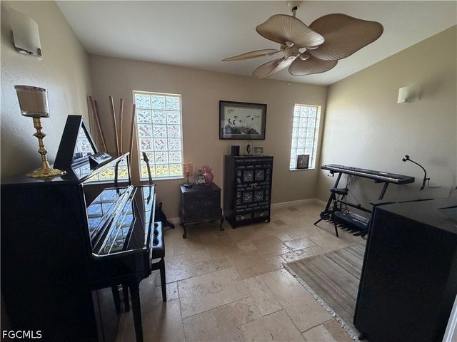 1957 SE 36th ST, Cape Coral, FL 33904