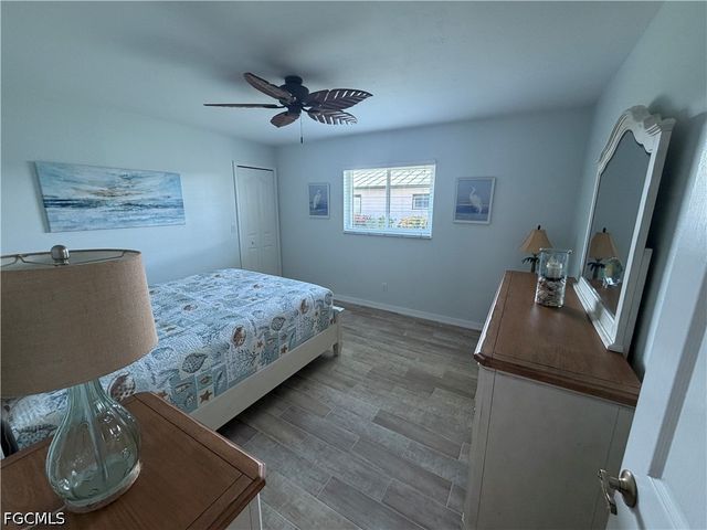 1957 SE 36th ST, Cape Coral, FL 33904