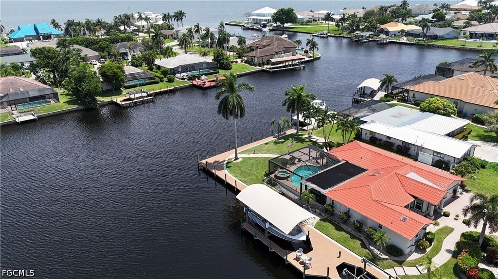 1957 SE 36th ST, Cape Coral, FL 33904
