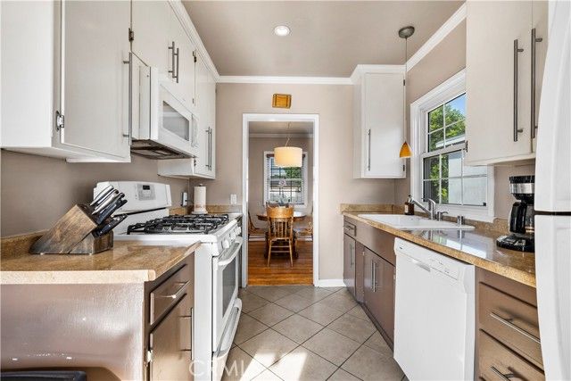 6550 Riverton, North Hollywood (los Angeles), CA 91606