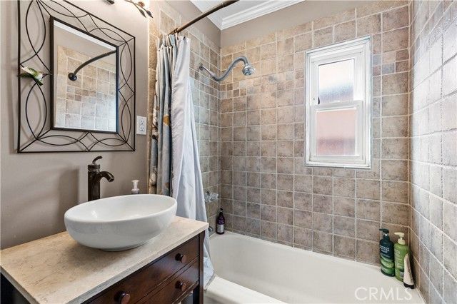 6550 Riverton, North Hollywood (los Angeles), CA 91606