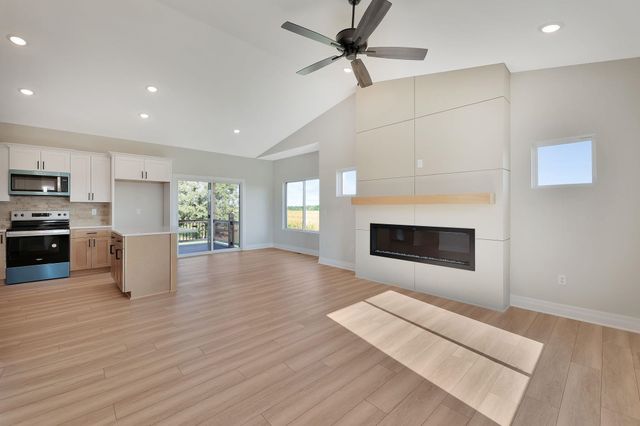 118 E Poplar Ct, Goddard, KS 67052