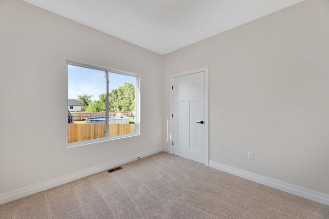 118 E Poplar Ct, Goddard, KS 67052