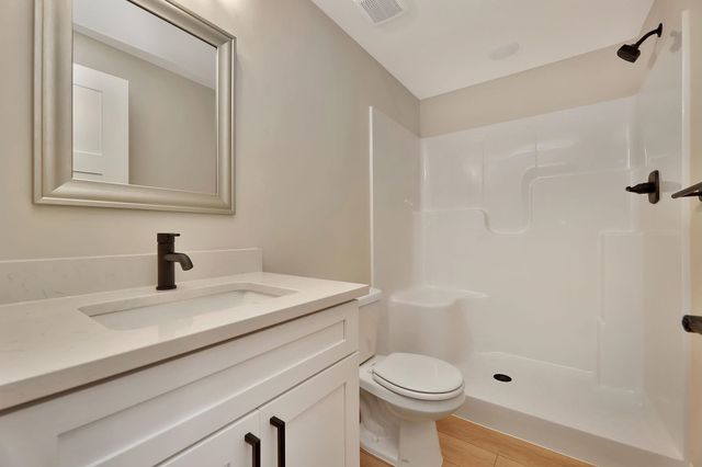 118 E Poplar Ct, Goddard, KS 67052