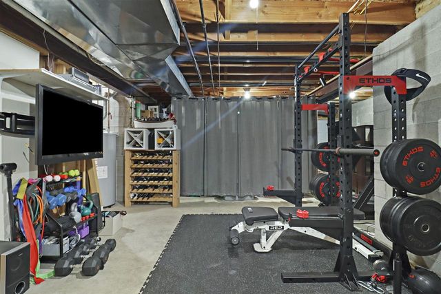 1100 Cooper Hawk DRIVE, Burlington, WI 53105