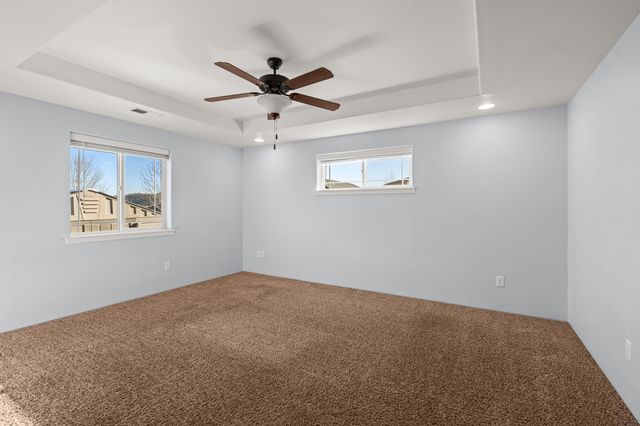 925 Sellwood Drive, Eagle Point, OR 97524