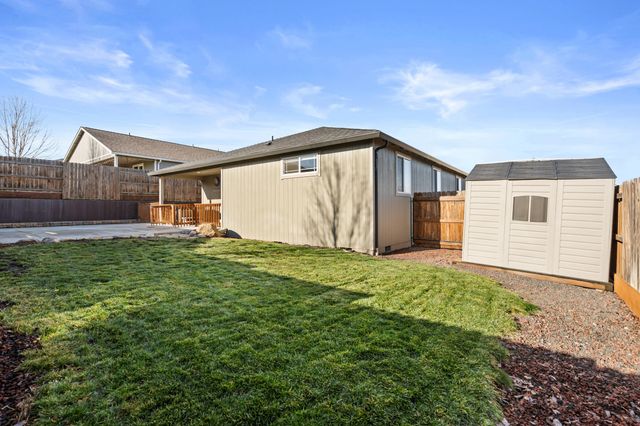 925 Sellwood Drive, Eagle Point, OR 97524