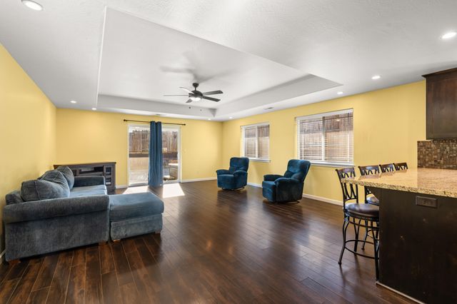 925 Sellwood Drive, Eagle Point, OR 97524